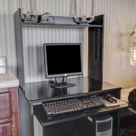Econo Lodge Ван-Хорн Экстерьер фото