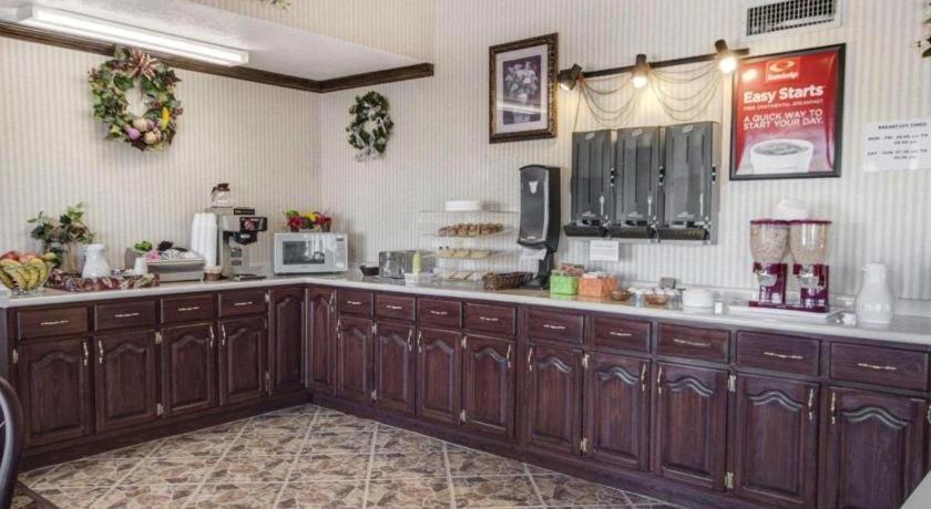 Econo Lodge Ван-Хорн Экстерьер фото