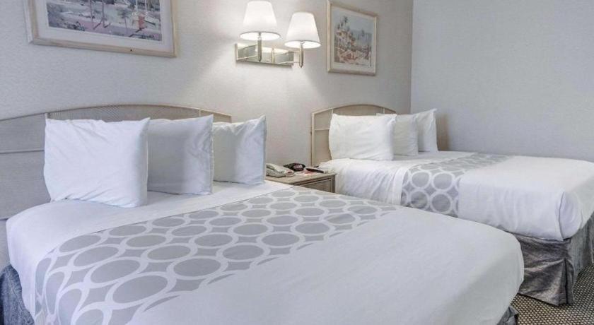 Econo Lodge Ван-Хорн Экстерьер фото