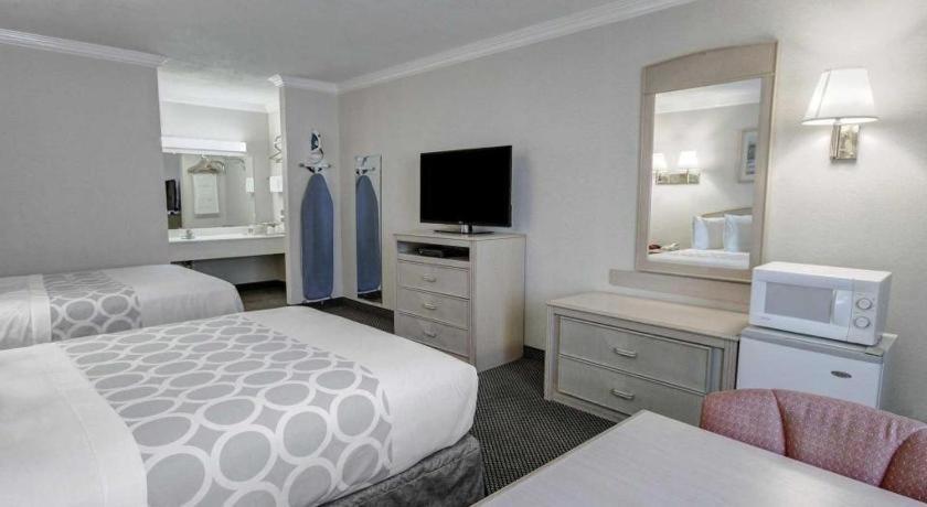 Econo Lodge Ван-Хорн Экстерьер фото