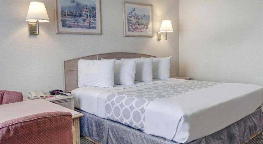 Econo Lodge Ван-Хорн Экстерьер фото