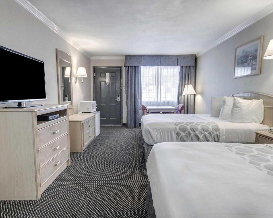 Econo Lodge Ван-Хорн Экстерьер фото