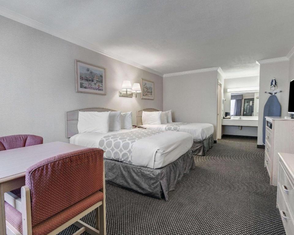 Econo Lodge Ван-Хорн Экстерьер фото